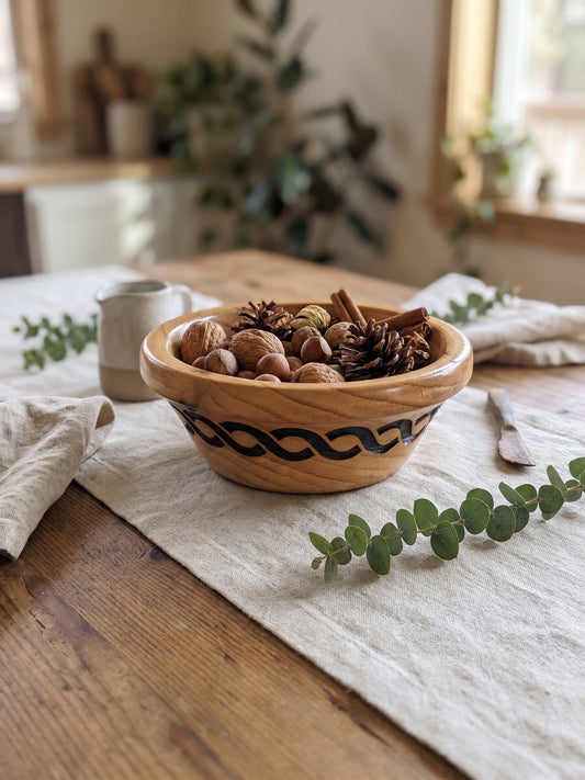 Beautiful Cedar engraved potpourri bowl